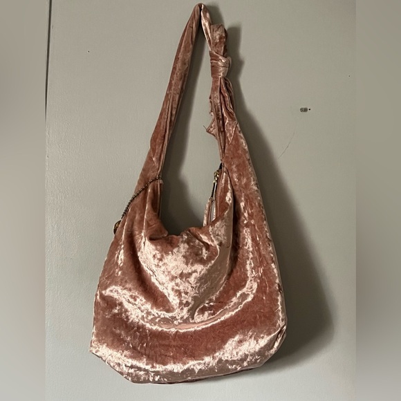 Steve Madden Plush Pink Hobo Bag - Picture 7 of 7